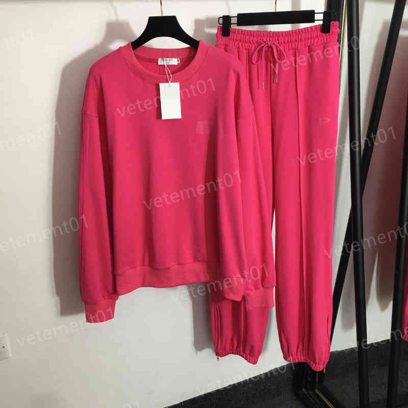 Womens Two Piece Pants Tracksuits Chest Letter Print Long Sleeve Hooded Sweatshirt And Casual Pants 2 Piece Luxury Women Designer Clothing 0912
Womens Two Piece Pants Tracksuits Chest Letter Print Long Sleeve Hooded Sweatshirt And Casual Pants 2 Piece Luxury Women Designer Clothing 0912