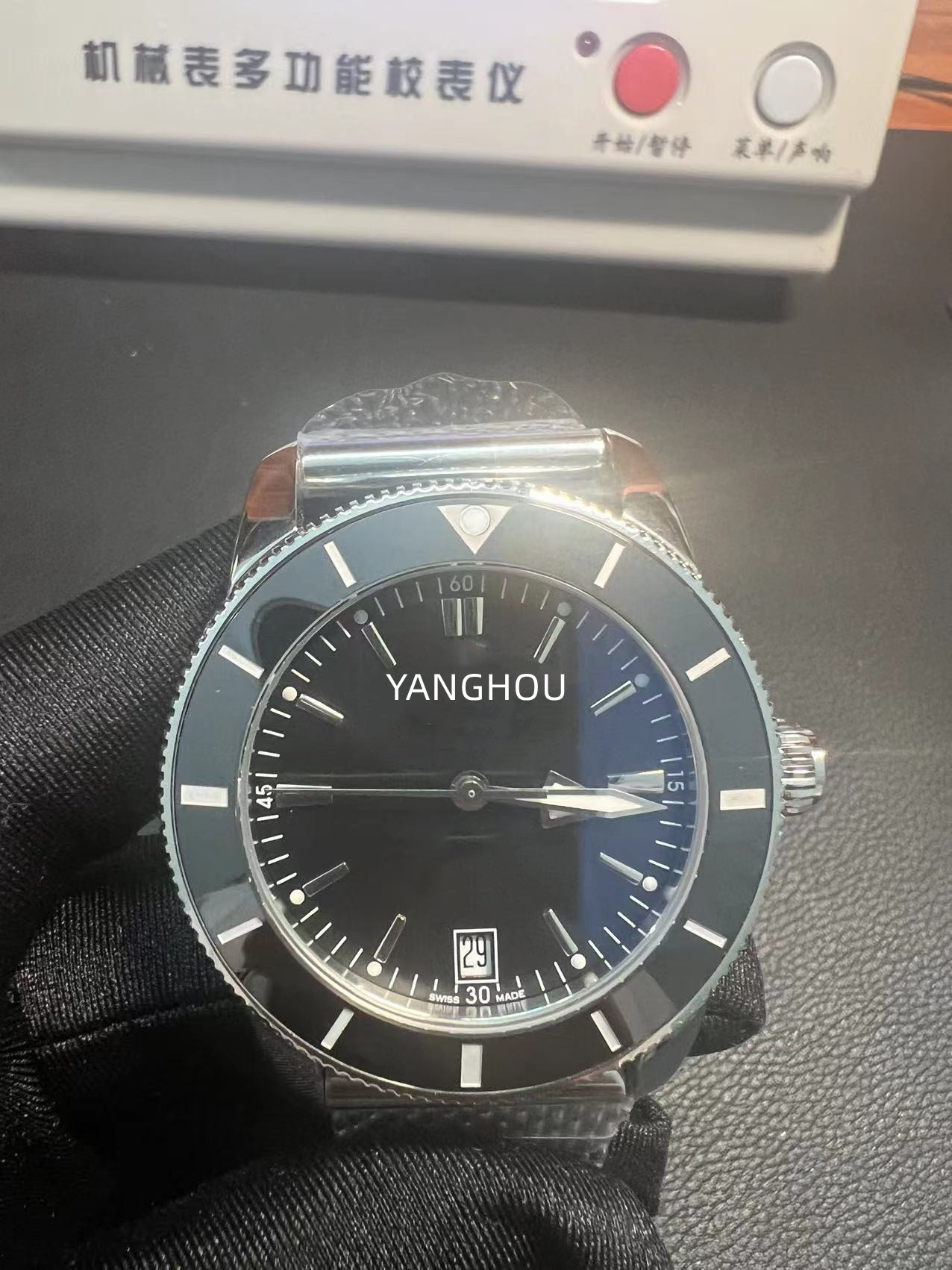 5colors Luxury superocean heritage watch 42mm B20 A1732124.G717 steel belt ETA 2824 automatic mechanical movement 28800 vph Sapphire Waterproof men wristwatch
5colors Luxury superocean heritage watch 42mm B20 A1732124.G717 steel belt ETA 2824 automatic mechanical movement 28800 vph Sapphire Waterproof men wristwatch