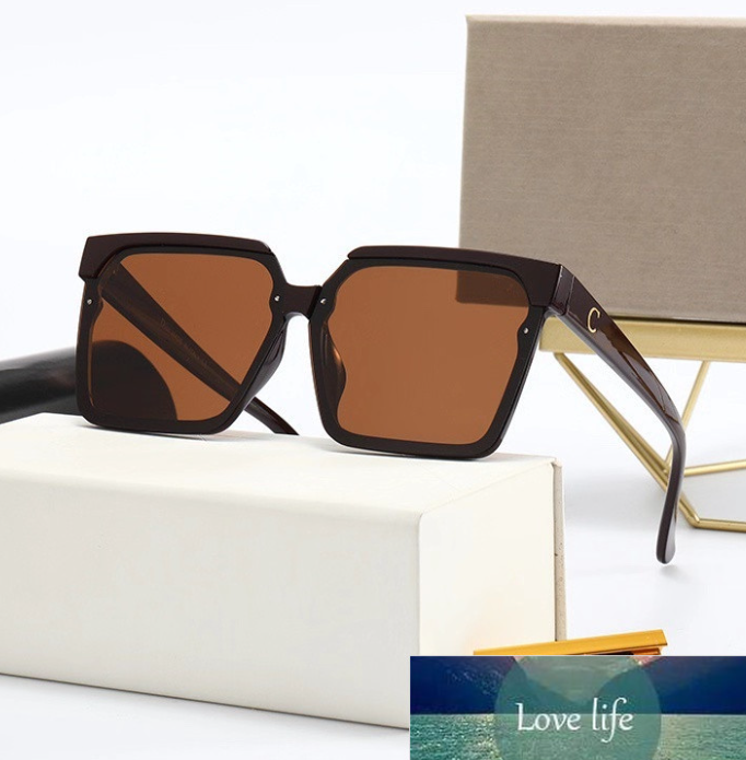 High quality women and men Brand New fashion vintage sunglasses designer womens sunglasses ladies sun glasses with cases and box Factory price expert design Quality
High quality women and men Brand New fashion vintage sunglasses designer womens sunglasses ladies sun glasses with cases and box Factory price expert design Quality