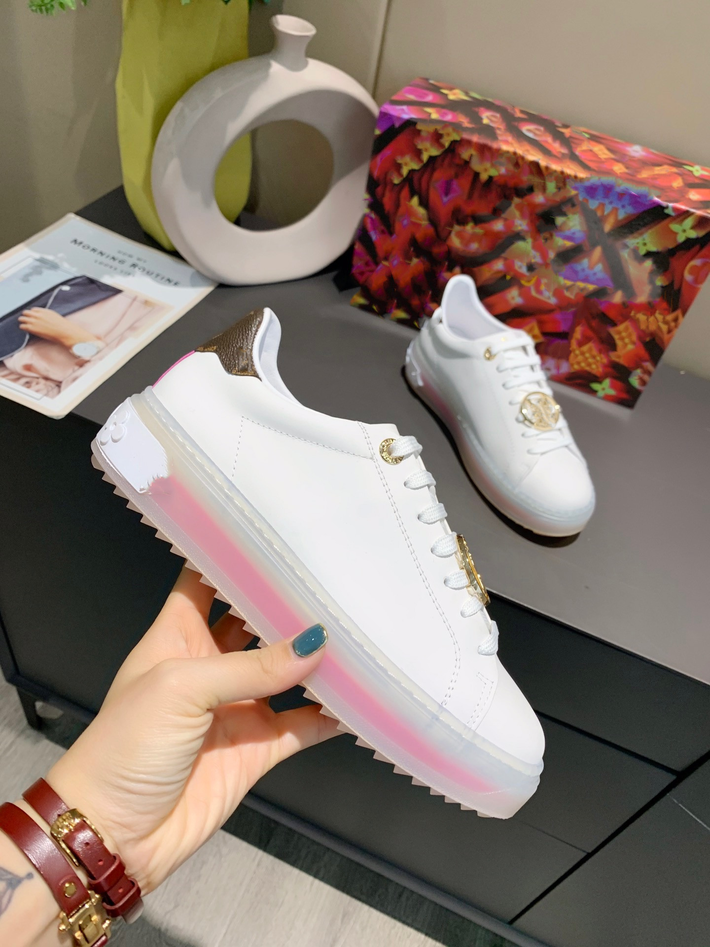 Hot Designer Mens Causal Shoes Fashion Woman Leather Lace Up Platform Sole Sneakers White mens 0502, 02
Hot Designer Mens Causal Shoes Fashion Woman Leather Lace Up Platform Sole Sneakers White mens 0502, 02