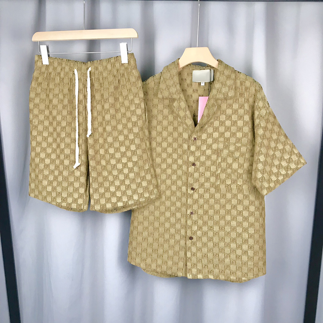 Summer Mens Womens Casual Tracksuits Fashion Tops Short Sleeved Shirt Sets Sweat Suits Designer T-shirts Shorts Beach Vacation Full Letters Suit Plus Size Guccie
Summer Mens Womens Casual Tracksuits Fashion Tops Short Sleeved Shirt Sets Sweat Suits Designer T-shirts Shorts Beach Vacation Full Letters Suit Plus Size Guccie