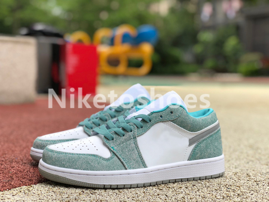 1 Low New Emerald Basketball Shoe for Men Sneaker white light steel grey DN3705-301 Men Women Outdoor Trainers Sports Sneaker Shoe, 01
1 Low New Emerald Basketball Shoe for Men Sneaker white light steel grey DN3705-301 Men Women Outdoor Trainers Sports Sneaker Shoe, 01