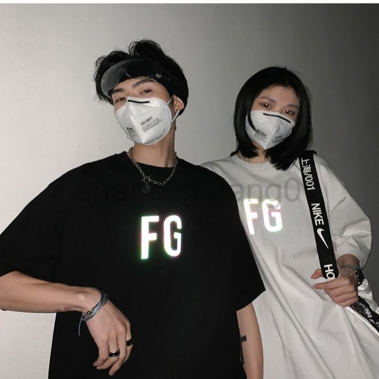 Designer Fog Essentials T Shirt Mens Woman Lovers Vintage Oversized Sweat Luxe Europe and America Fashion Brands Reflective Laser Letter FG T Shirt, 11111
Designer Fog Essentials T Shirt Mens Woman Lovers Vintage Oversized Sweat Luxe Europe and America Fashion Brands Reflective Laser Letter FG T Shirt, 11111