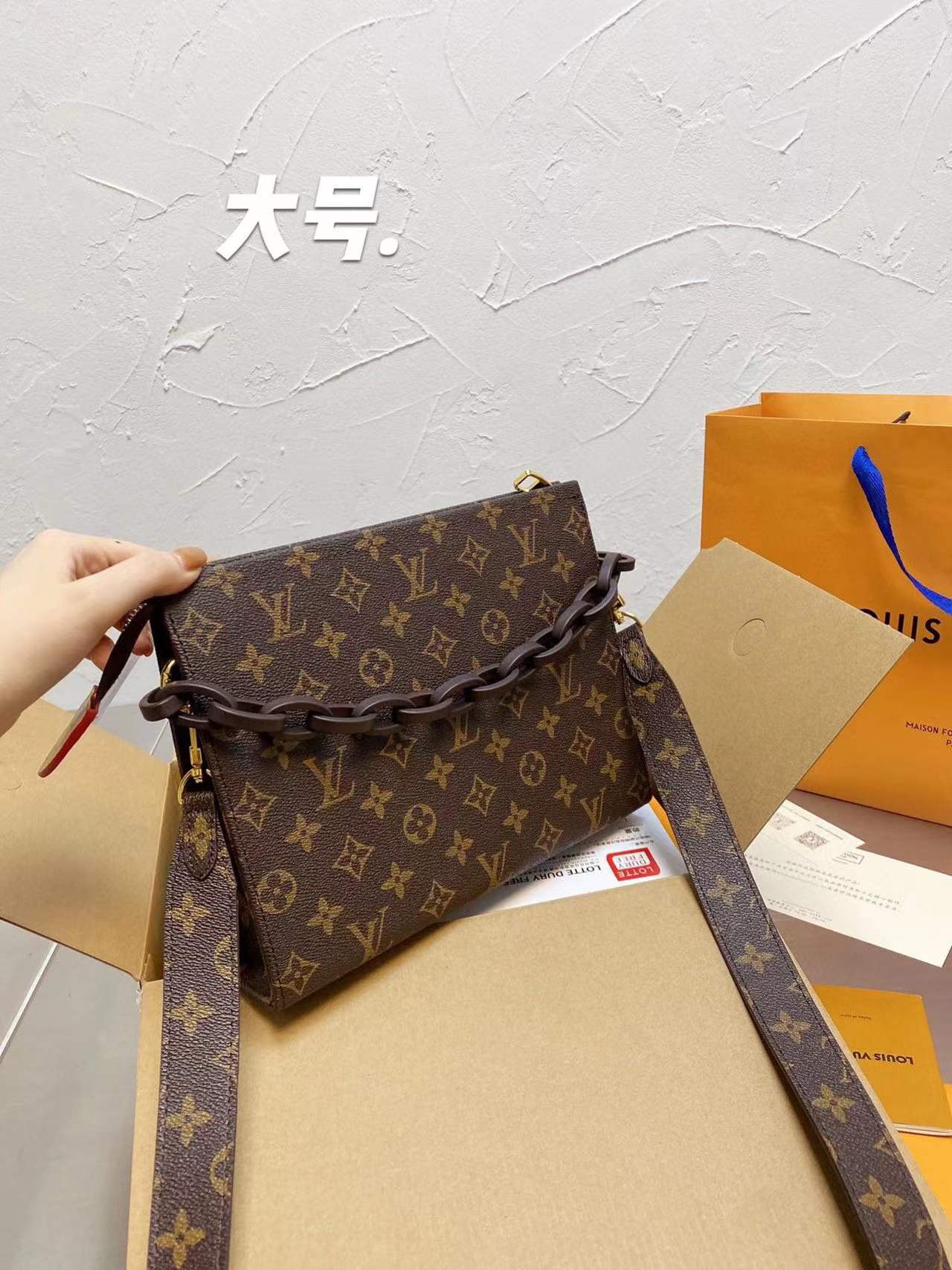 LV Designer handbags 21ss luxury cross body chain women's shoulder bags fashion with classic pattern letter handbag high quality Wallet