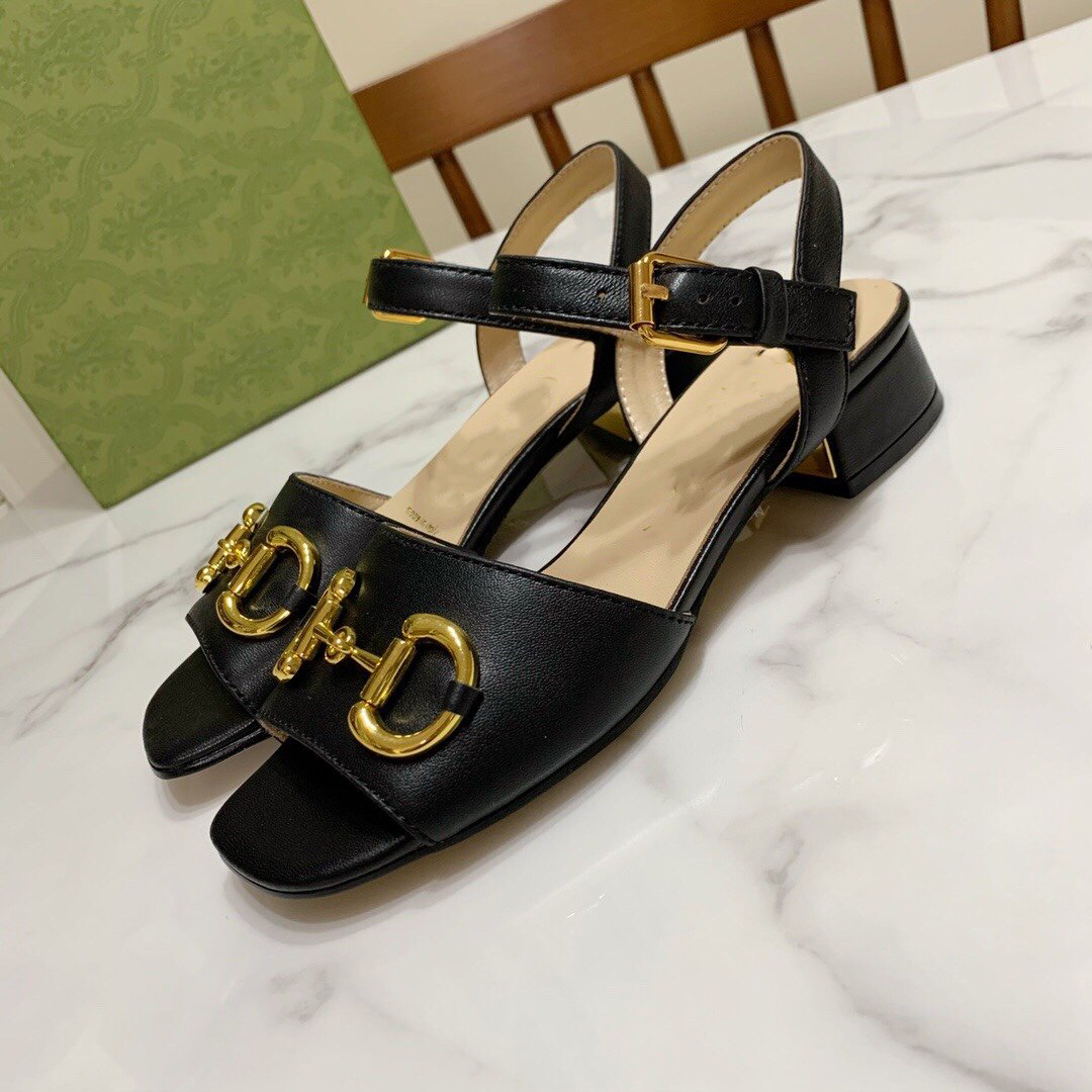 Designer G Women Sandals Classic Heels Slide Letter GGity Shoes Fashion Heel Slipper Woman hfgh
Designer G Women Sandals Classic Heels Slide Letter GGity Shoes Fashion Heel Slipper Woman hfgh