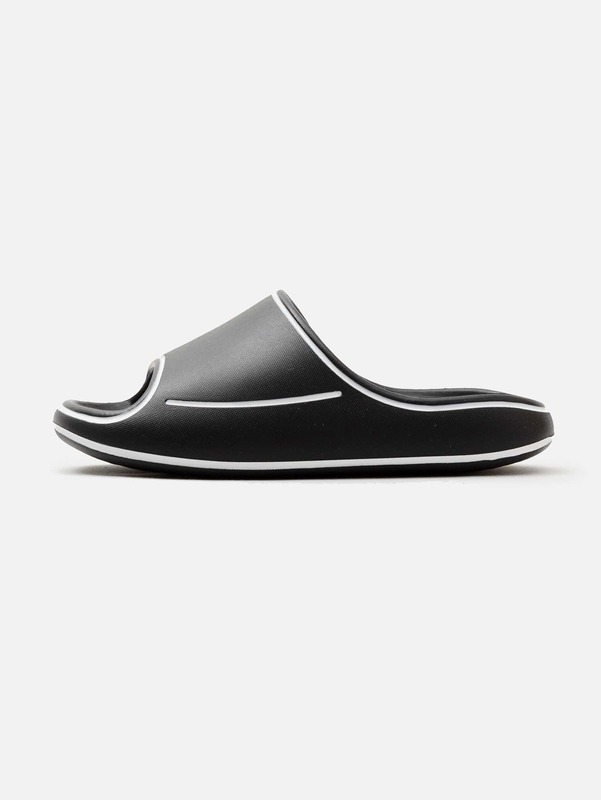 Boys Striped Graphic Slippers SHE