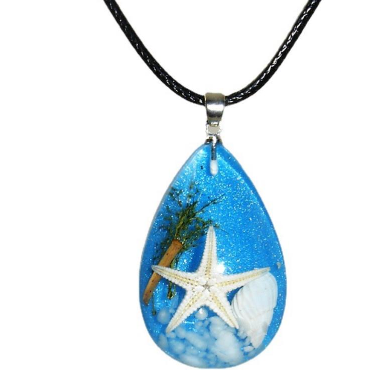 Natural Starfish Shell Amber Pendant Necklace Jewelry Glow in the Dark Long Chain Necklace Hawaii Travel Beach Gift Resin