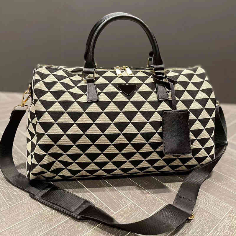 Prads totes designer handbag women bag Handbags Prade the Tote bags Luxuries designers womens crossbody Handbag Shoulder 7A high quality purses wallet E5EF, Black
Prads totes designer handbag women bag Handbags Prade the Tote bags Luxuries designers womens crossbody Handbag Shoulder 7A high quality purses wallet E5EF, Black