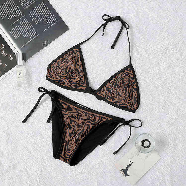 Fashion Brand Bikini Swimsuit Women' Sexy Split Neck Strap Old Flower Ff Letter Net Red Swimsuit
Fashion Brand Bikini Swimsuit Women' Sexy Split Neck Strap Old Flower Ff Letter Net Red Swimsuit