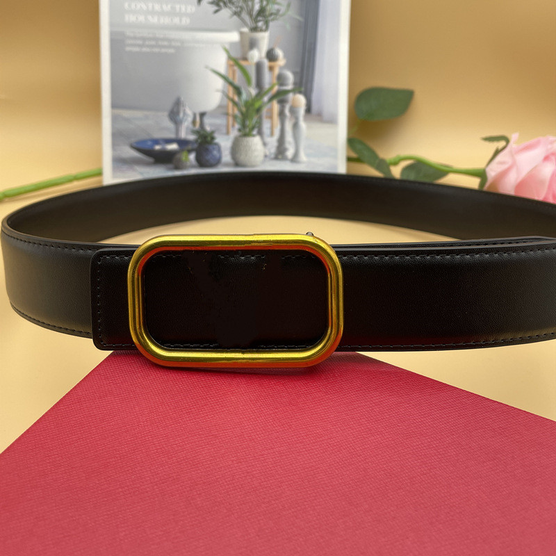 Fashion Classic Men Designers Belts Womens Mens Casual Letter Smooth Buckle Belt Width 3.8cm With box, Belt and box
Fashion Classic Men Designers Belts Womens Mens Casual Letter Smooth Buckle Belt Width 3.8cm With box, Belt and box