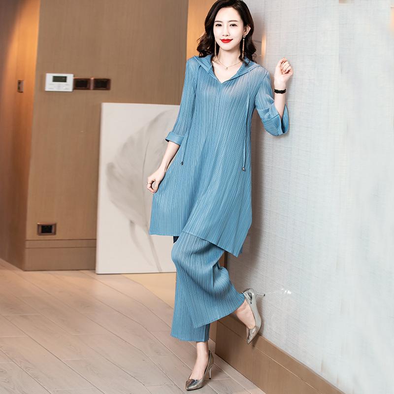 Women's Two Piece Pants Pant Suits For Women 45-75kg Spring Loose Stretch Miyake Pleated Casual 2PCS Set Hooded Top Ankle-Length PantWomen's, Green 2pcs
Women's Two Piece Pants Pant Suits For Women 45-75kg Spring Loose Stretch Miyake Pleated Casual 2PCS Set Hooded Top Ankle-Length PantWomen's, Green 2pcs