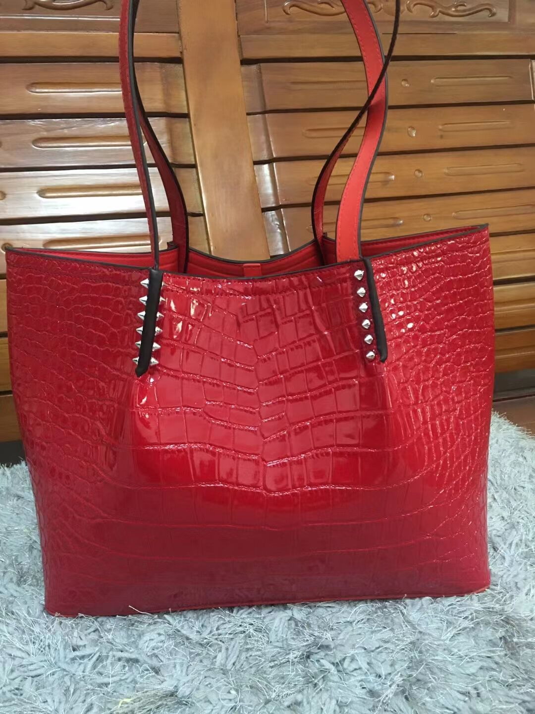 Women luxurys Big Size Bags designer handbags totes composite redbottoms tote genuine leather purse designer shoulder bag
Women luxurys Big Size Bags designer handbags totes composite redbottoms tote genuine leather purse designer shoulder bag