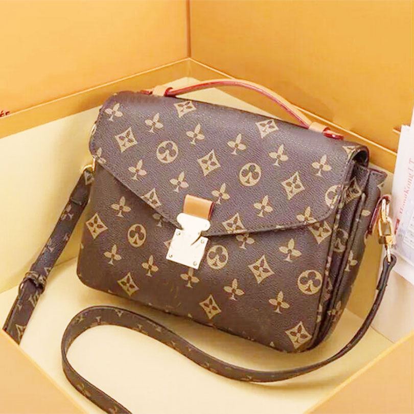 High Quality womens bags Designer women leather handbags Flap Luxury shoulder bag female Brown flower ladies brand imitation handbag wallets letter logo
High Quality womens bags Designer women leather handbags Flap Luxury shoulder bag female Brown flower ladies brand imitation handbag wallets letter logo