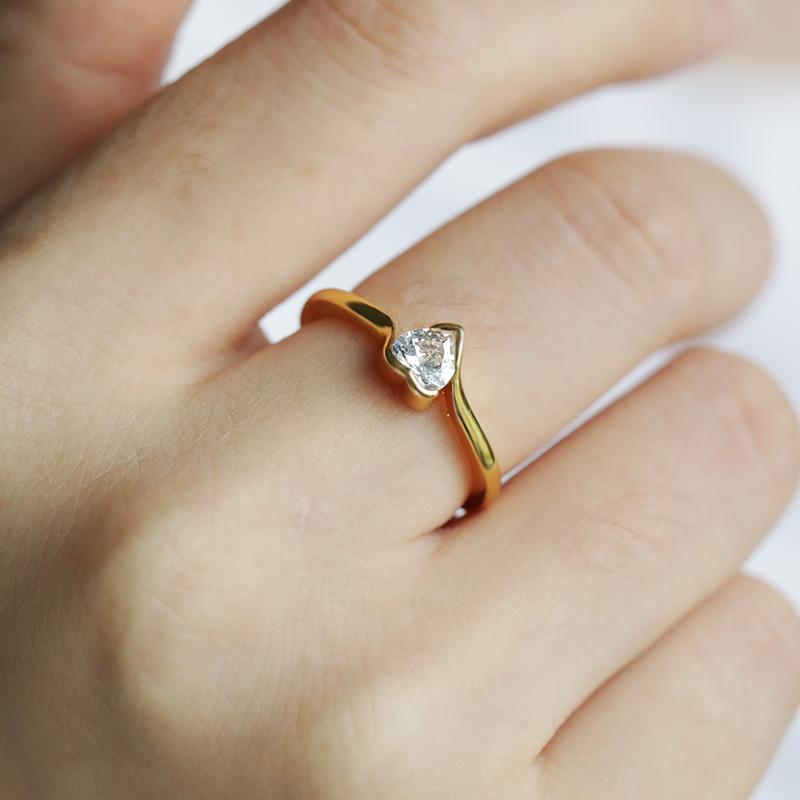 Wedding Rings Fashion Moissanite Heart Ring For Women 18K Plating Gold Valentine Couple Jewelry Gift 2022Wedding
Wedding Rings Fashion Moissanite Heart Ring For Women 18K Plating Gold Valentine Couple Jewelry Gift 2022Wedding