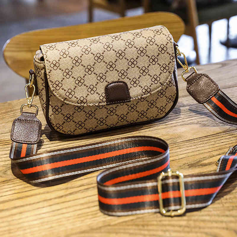 spring and summer new cross body printed small square bag same one shoulder underarm wide ribbon women's simple Purses_EYWE, Picture color
spring and summer new cross body printed small square bag same one shoulder underarm wide ribbon women's simple Purses_EYWE, Picture color