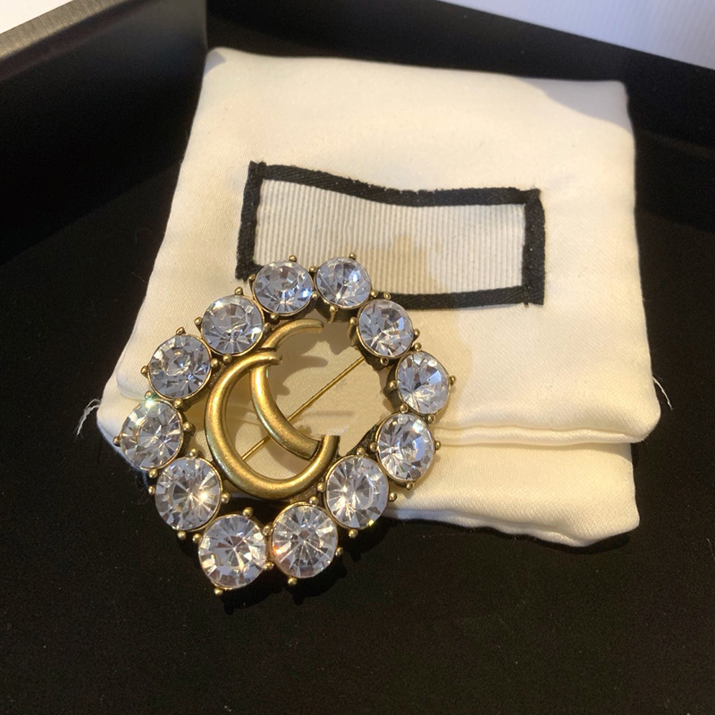 Designer luxury brooch solid color letters women brooch temperament G Design Brooches good nice
Designer luxury brooch solid color letters women brooch temperament G Design Brooches good nice