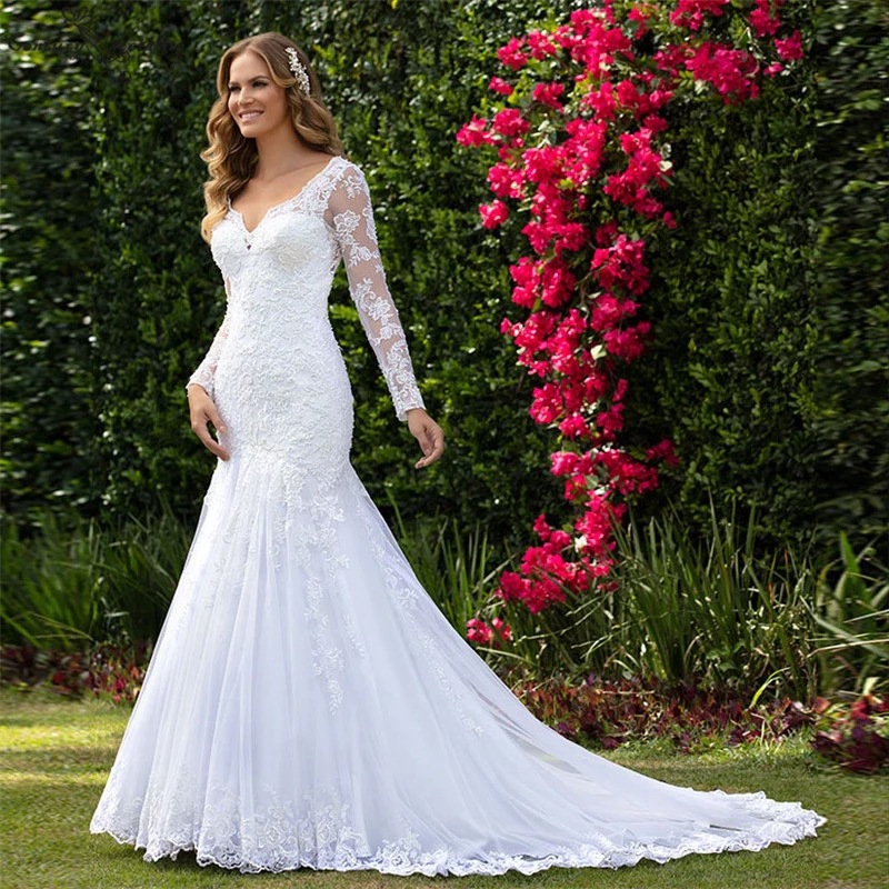 Long-sleeved wedding dress bridal lace self-cultivation deep V-neck light trailing large open back to cover the arm temperament vestidos de noiva, White
Long-sleeved wedding dress bridal lace self-cultivation deep V-neck light trailing large open back to cover the arm temperament vestidos de noiva, White