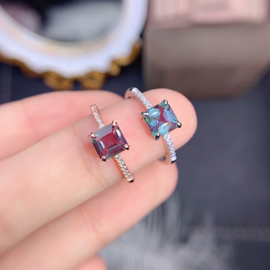 Alexandrite Ring Princess Cut Alexandrite Engagement Rings 925 Sterling Silver 6x6mm Gemstone Jewelry
Alexandrite Ring Princess Cut Alexandrite Engagement Rings 925 Sterling Silver 6x6mm Gemstone Jewelry