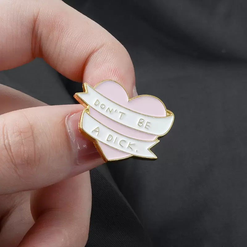 Fashion Pink Heart Brooches Funny Enamel Brooch Pins Enamel Love Jewelry Fit Backpack Coat Sweater Hat Jackets Accessories for Women Lovers Summer Jew