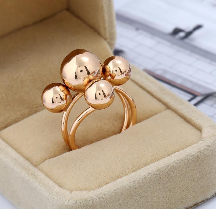 Adjustable Peas Ball Ring Women Light Spiral Five Golden Beans Punk Twist Geometric Spherical Simple Fashion Jewelry Wholes 220716 
Adjustable Peas Ball Ring Women Light Spiral Five Golden Beans Punk Twist Geometric Spherical Simple Fashion Jewelry Wholes 220716