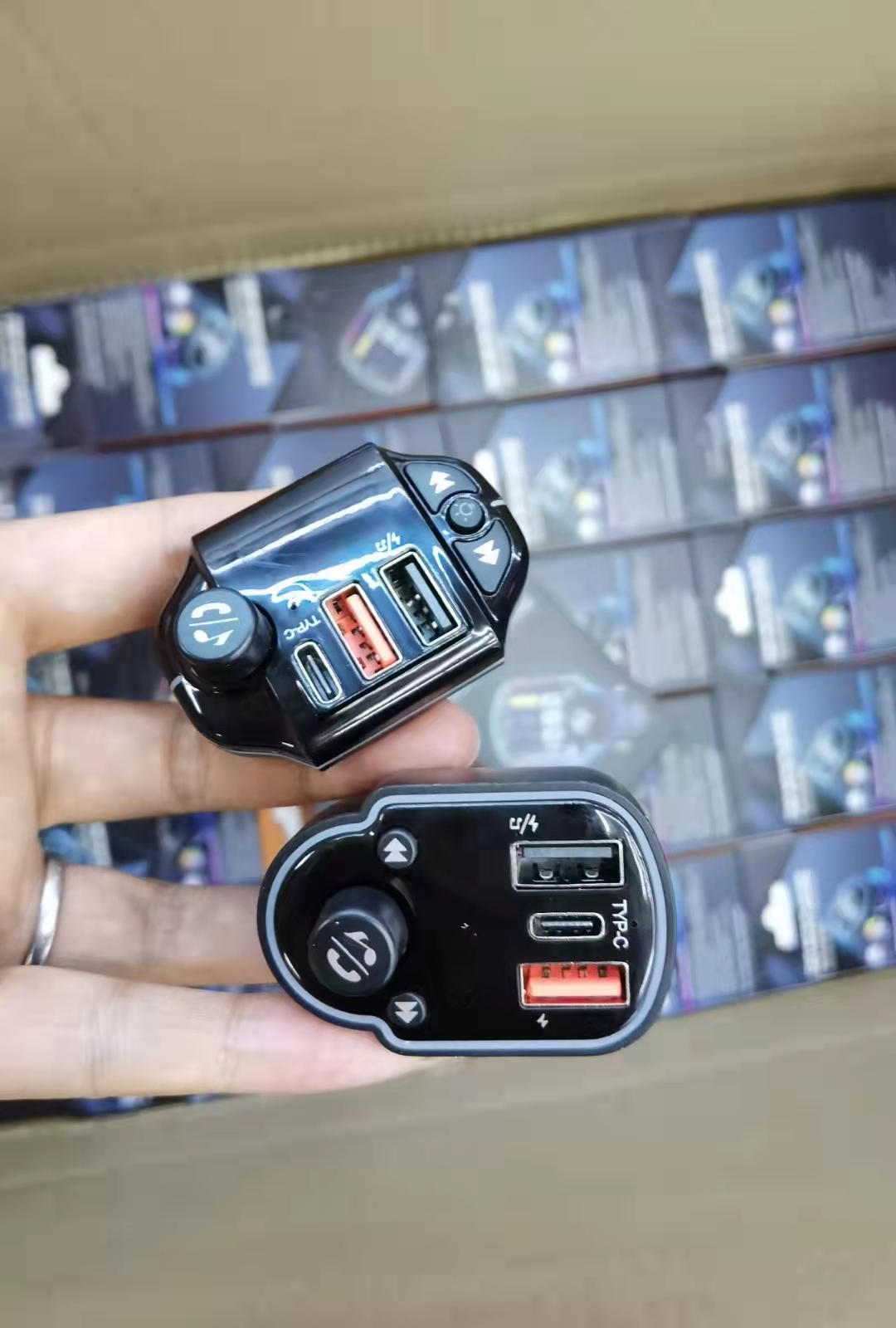 car FM player ZTB-A8 Dual USB Hands Free Transmitter MP3 Receiver Car Radio 12-24v 3.1A ZTB A8 ZTB-A9 ZTB-A10
car FM player ZTB-A8 Dual USB Hands Free Transmitter MP3 Receiver Car Radio 12-24v 3.1A ZTB A8 ZTB-A9 ZTB-A10