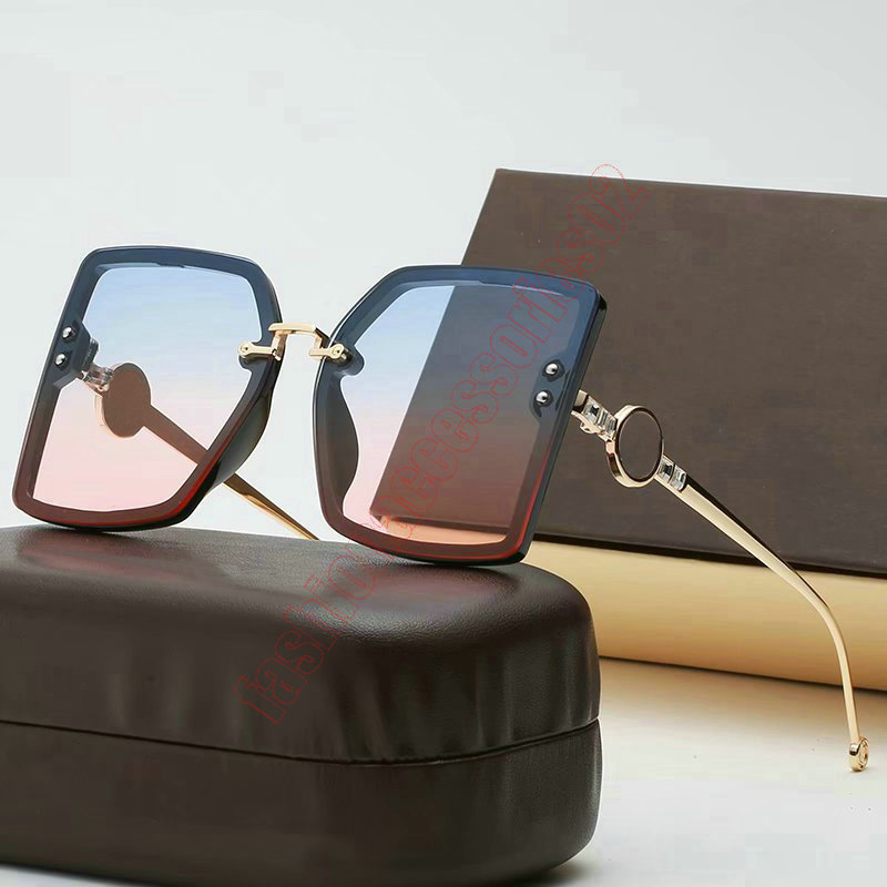 Vintage Oversized Fashion Designer Petal Square Sunglasses Luxury Classic Men Women Eyewear Uv400 Big Square Frame Sun Glasses High Quality Golden Mask Sunglasses
Vintage Oversized Fashion Designer Petal Square Sunglasses Luxury Classic Men Women Eyewear Uv400 Big Square Frame Sun Glasses High Quality Golden Mask Sunglasses