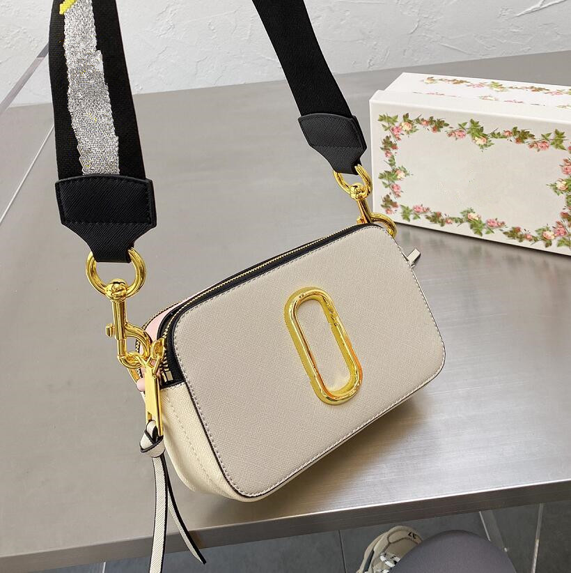 Designer Luxury Snapshot Camera Bag Leather Women Shoulder Phone Bag Mini Snapshot Purses Fashion Lady Crossbody Flaps handbag Multi Color
Designer Luxury Snapshot Camera Bag Leather Women Shoulder Phone Bag Mini Snapshot Purses Fashion Lady Crossbody Flaps handbag Multi Color