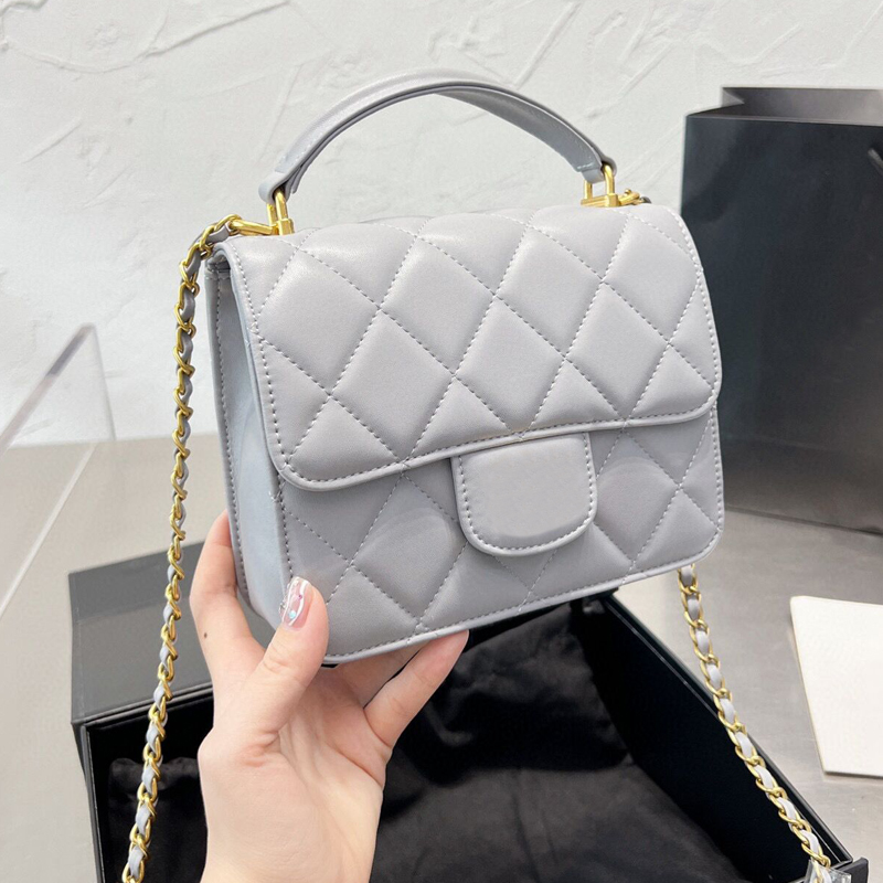 Mini designer bag 5AQuality Chain Bags Woman handbag luxury crossbody handbags Fashion lady pochette shoulder bag Sheepskin pattern original hardware with box, Black
Mini designer bag 5AQuality Chain Bags Woman handbag luxury crossbody handbags Fashion lady pochette shoulder bag Sheepskin pattern original hardware with box, Black