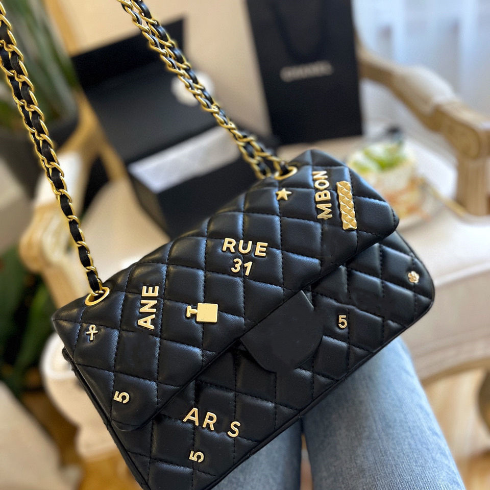 New Womens Pruse Women Luxurys Designers Bags Lady Leather Artsy Handbag Tote Crossbody Bags Purse On Chain Shoulder Bag With Box, Black
New Womens Pruse Women Luxurys Designers Bags Lady Leather Artsy Handbag Tote Crossbody Bags Purse On Chain Shoulder Bag With Box, Black