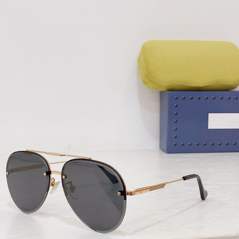 Sunglasses For Men and Women Summer style Anti-Ultraviolet 1327 Retro Plate metal Oval Full frame fashion Eyeglasses Random Box
Sunglasses For Men and Women Summer style Anti-Ultraviolet 1327 Retro Plate metal Oval Full frame fashion Eyeglasses Random Box
