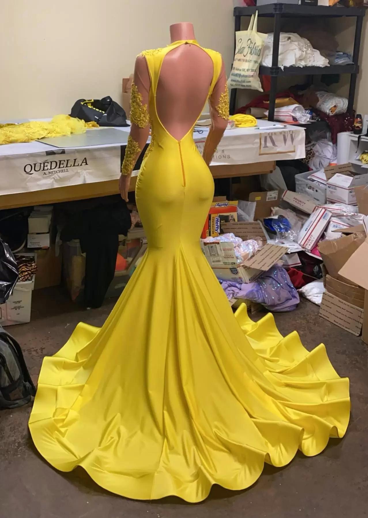 Yellow Prom Dresses 2022 Plunging V Neck Long Sleeves Lace Applique Beaded Ruched Evening Occasion Wear Plus Size vestidos