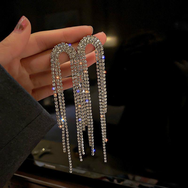 Dangle & Chandelier Tassel Full Inlaid Rhinestones Chain Earrings For Women Fashion Unusual Piercing Ear Party Vintage Jewelry
Dangle & Chandelier Tassel Full Inlaid Rhinestones Chain Earrings For Women Fashion Unusual Piercing Ear Party Vintage Jewelry