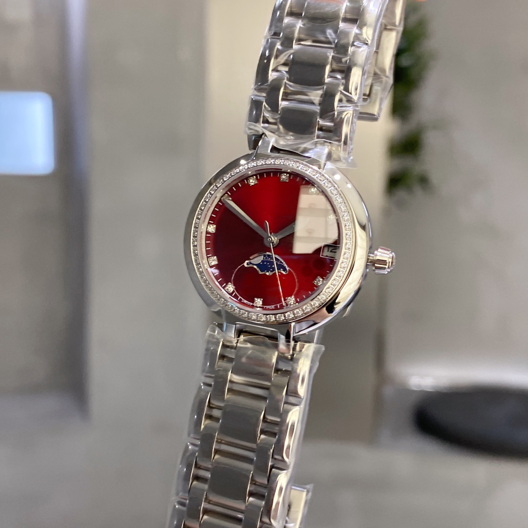 Designer luxury women's watch Stainless Steel Case Bracelet Imported Quartz Movement Diameter 30.5mm Sapphire Mirror, Lg style 1
Designer luxury women's watch Stainless Steel Case Bracelet Imported Quartz Movement Diameter 30.5mm Sapphire Mirror, Lg style 1