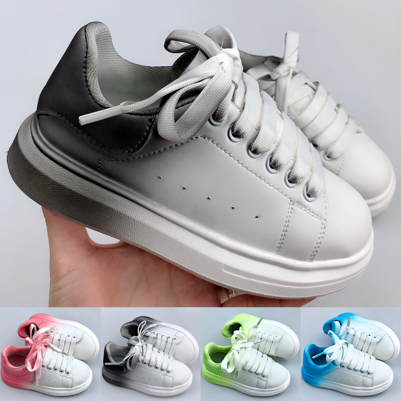 Classic Logo Oversized Kids Sneakers For Boys Girls 2022 Luxury Leather Gradient Grey Pink Volt Blue Toddler Baby Platform Casual Shoes Size 26-37
Classic Logo Oversized Kids Sneakers For Boys Girls 2022 Luxury Leather Gradient Grey Pink Volt Blue Toddler Baby Platform Casual Shoes Size 26-37