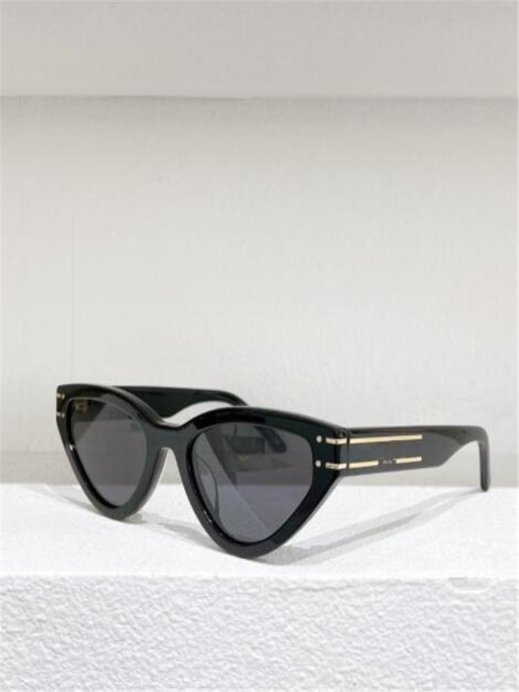 Sunglasses Fashionable Blue Cat Eye For Women Net Red Triangle Brand Glasses Sunshades Both Men And WomenSunglasses
Sunglasses Fashionable Blue Cat Eye For Women Net Red Triangle Brand Glasses Sunshades Both Men And WomenSunglasses