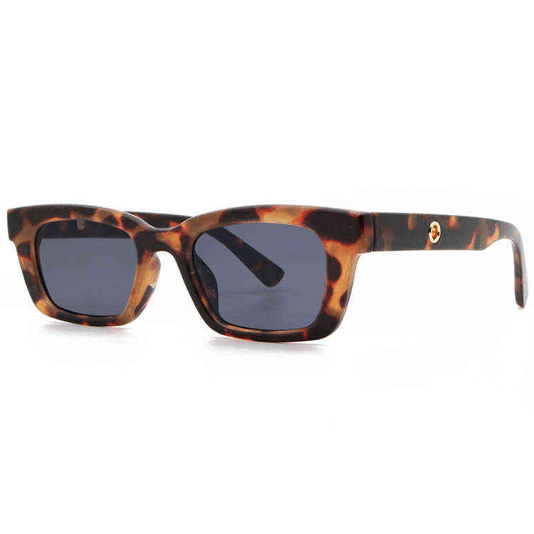 Sun glass new 1996 Sunglasses female fashion small frame thin Sunglasses male 
Sun glass new 1996 Sunglasses female fashion small frame thin Sunglasses male