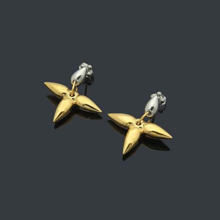 Top Quality Titanium Steel Women Designer Stud Luxury Flowers Style Fashion Necklace Couple Earrings For Lady Bracelet
Top Quality Titanium Steel Women Designer Stud Luxury Flowers Style Fashion Necklace Couple Earrings For Lady Bracelet