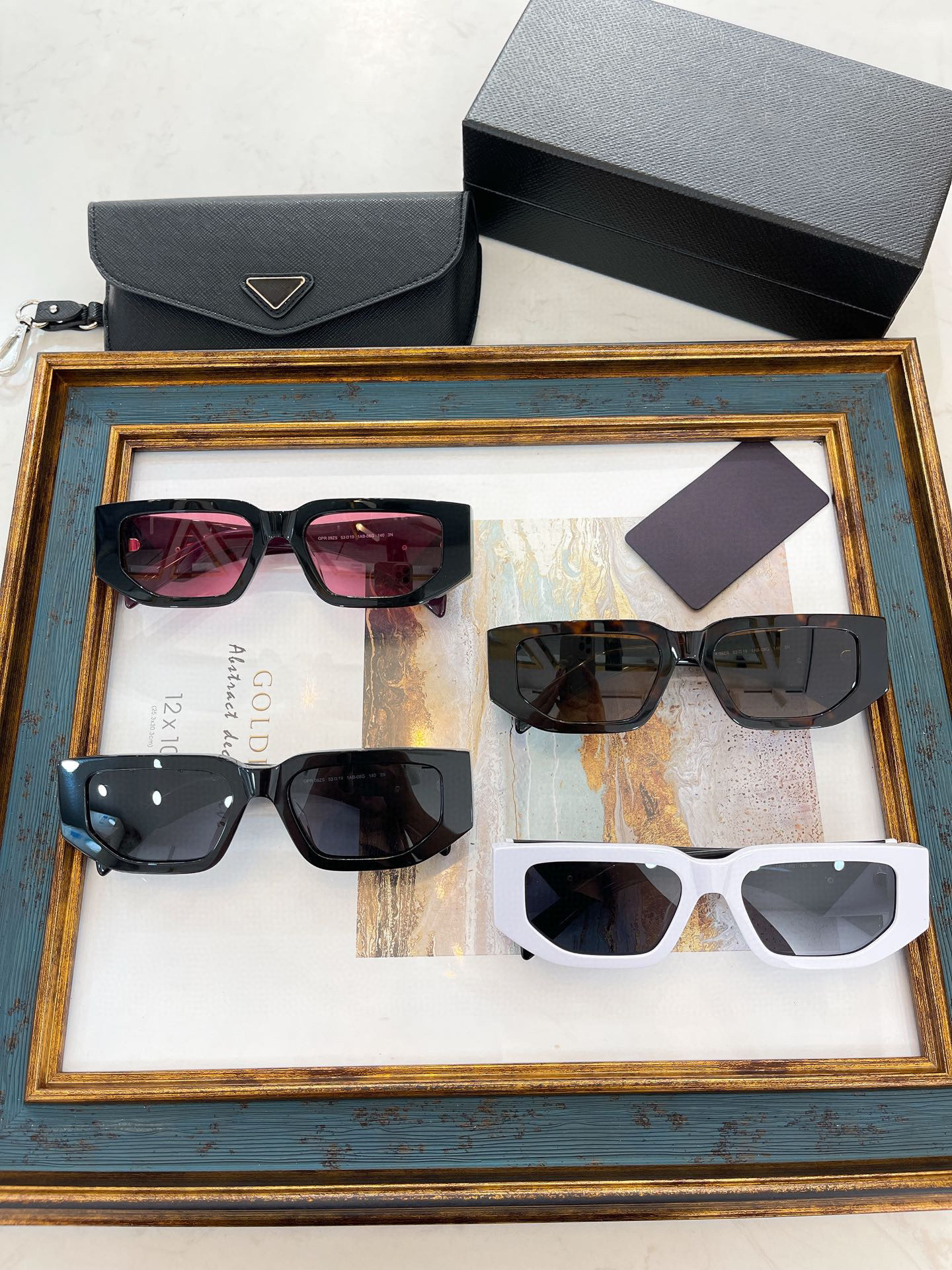 Men Sunglasses For Women Latest Selling Fashion Sun Glasses Mens Sunglass Gafas De Sol Top Quality Glass UV400 Lens With Random Matching Box 09ZS
Men Sunglasses For Women Latest Selling Fashion Sun Glasses Mens Sunglass Gafas De Sol Top Quality Glass UV400 Lens With Random Matching Box 09ZS