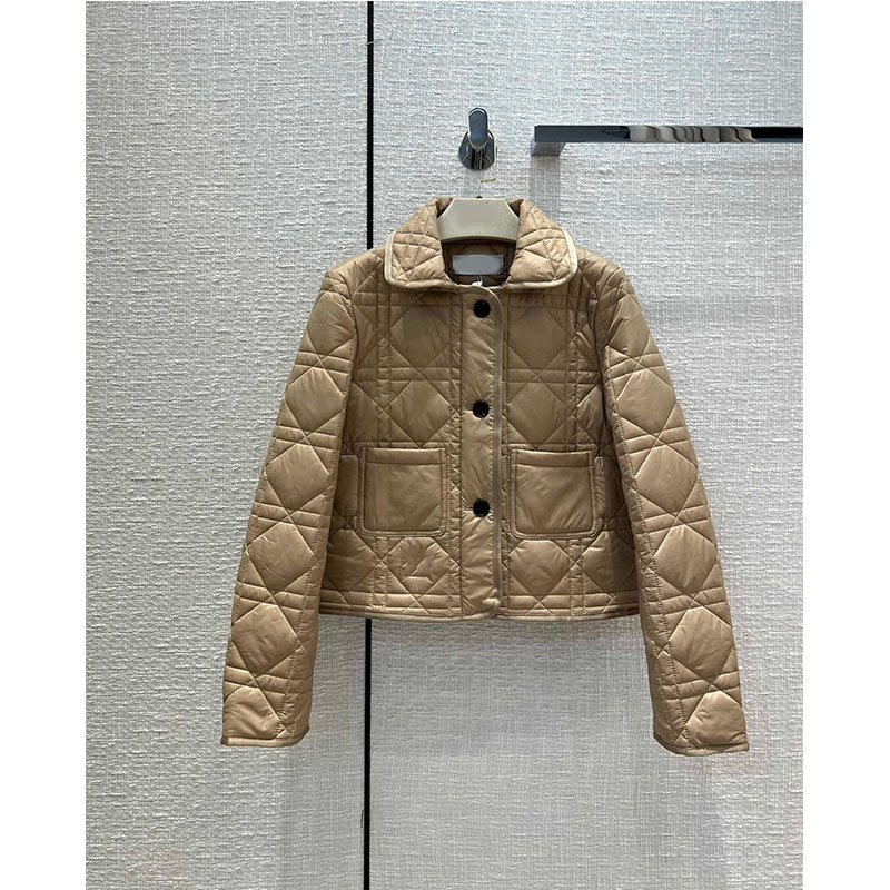 2022 Designer Women' Jackets Winter Turn Down Collar Plaid Single-Breasted Parkas Women Fashion Ladies Loose Casual Coats Women Long Sleeve, Khaki
2022 Designer Women' Jackets Winter Turn Down Collar Plaid Single-Breasted Parkas Women Fashion Ladies Loose Casual Coats Women Long Sleeve, Khaki