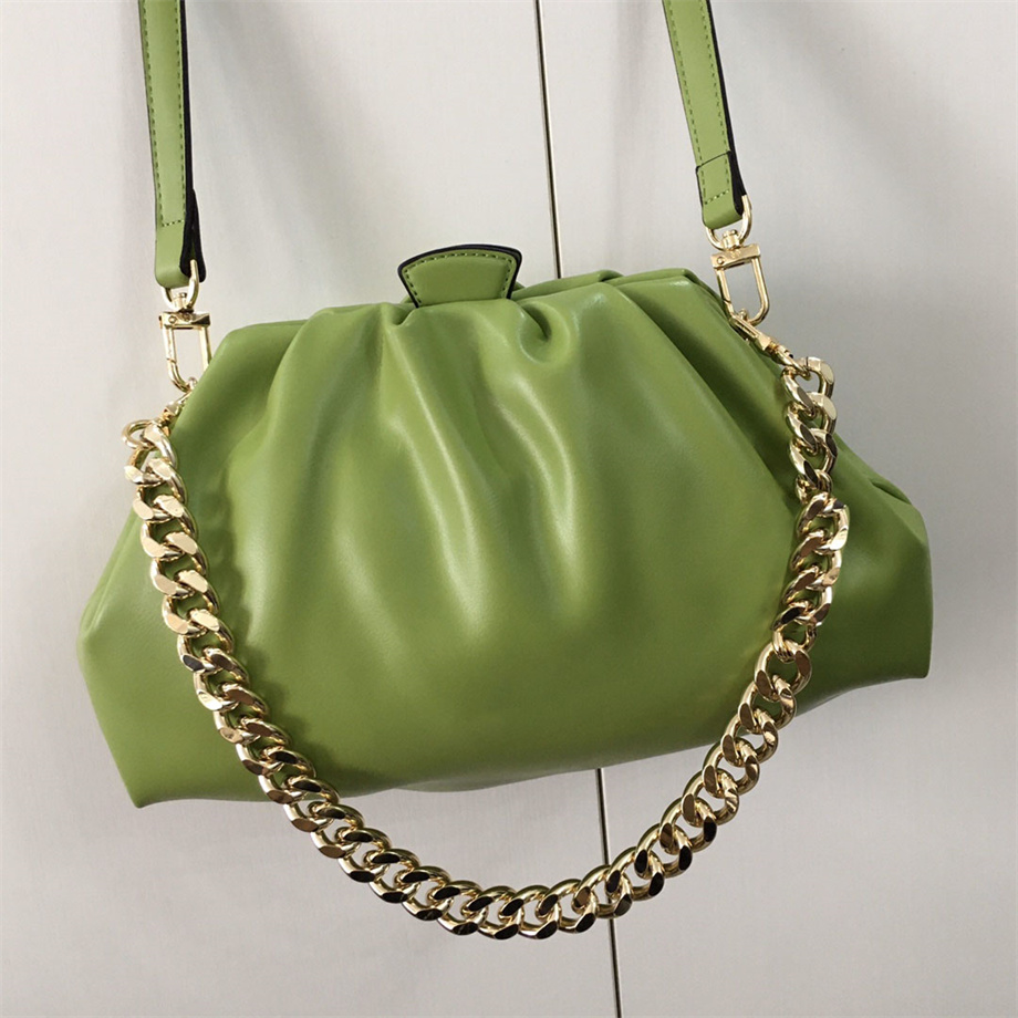 New Cloud Shoulder bag Chain handbag bag Design for women Top Quality Leather High-capacity bags, Black
New Cloud Shoulder bag Chain handbag bag Design for women Top Quality Leather High-capacity bags, Black