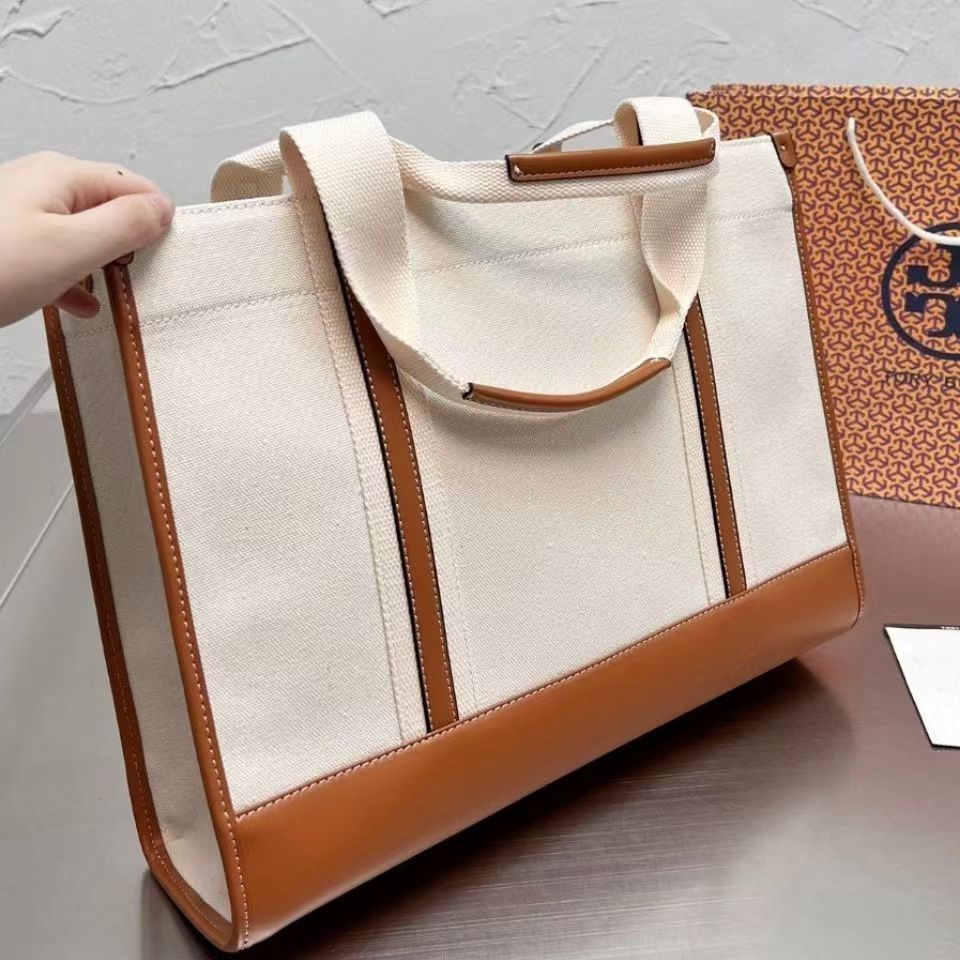 2022 New canvas letter shopping bag OP49 fashion trend oversized capacity when travel leisure holiday personalized tote bag, Mode other model contact with us
2022 New canvas letter shopping bag OP49 fashion trend oversized capacity when travel leisure holiday personalized tote bag, Mode other model contact with us