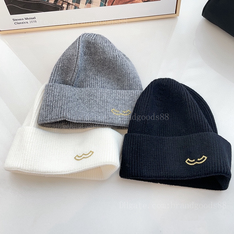 luxury cap autumn winter wool cold hat 22 C Brand letter rhombus pile hat Double Knitted for men and women outdoor casual warm hats ski, White
luxury cap autumn winter wool cold hat 22 C Brand letter rhombus pile hat Double Knitted for men and women outdoor casual warm hats ski, White