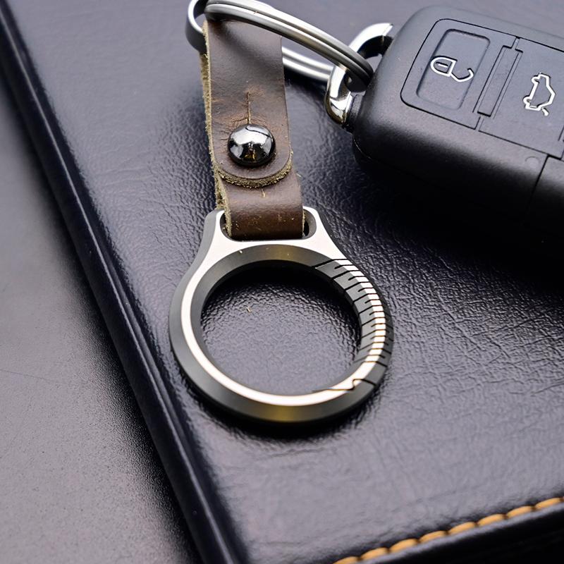Keychains Super Light TC4 Titanium Alloy Men's Keychain High Quality Cowhide Waist Hanging Car Key Chain Ring High-End Gifts For MenKeyc
Keychains Super Light TC4 Titanium Alloy Men's Keychain High Quality Cowhide Waist Hanging Car Key Chain Ring High-End Gifts For MenKeyc