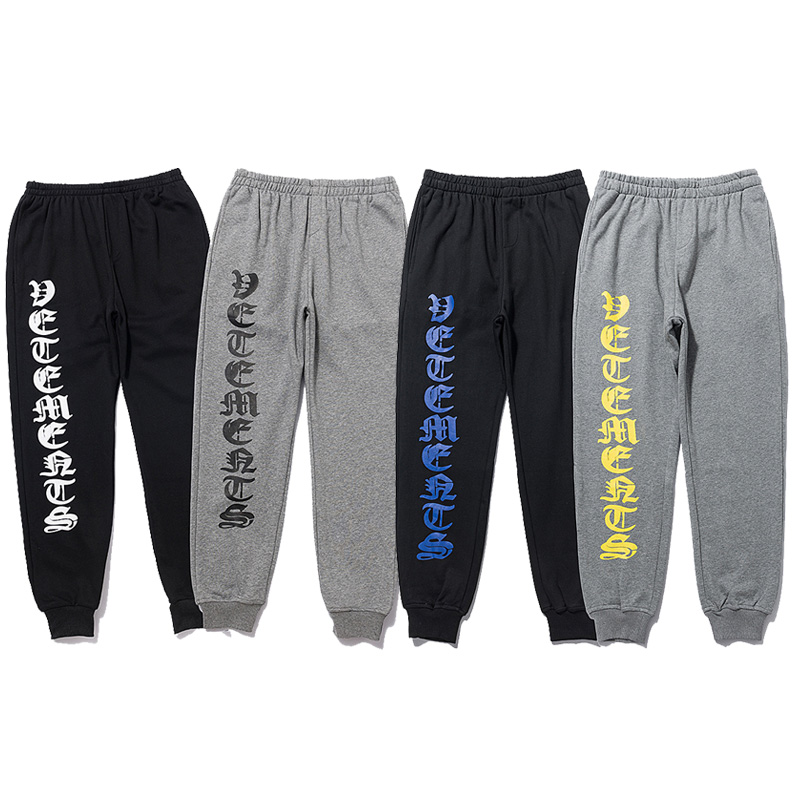2022 High Street Fashion Brand VETEMENTS Men's Pants New Foam Printed Letter Sweatpants Leggings Casual Loose Sports Pants underwear, Grey yellow letter
2022 High Street Fashion Brand VETEMENTS Men's Pants New Foam Printed Letter Sweatpants Leggings Casual Loose Sports Pants underwear, Grey yellow letter