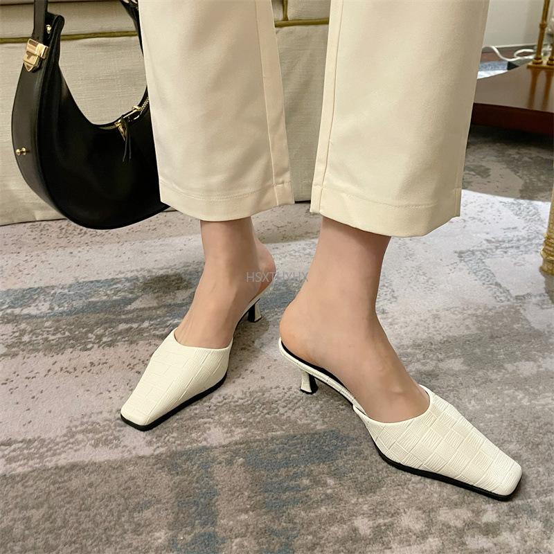 Sandals Design Women Slipper 2022 Spring Ladies Slip On Mules Shoes Pointed Toe Low Heel Sandal Outdoor Casual Slides, Gray
Sandals Design Women Slipper 2022 Spring Ladies Slip On Mules Shoes Pointed Toe Low Heel Sandal Outdoor Casual Slides, Gray