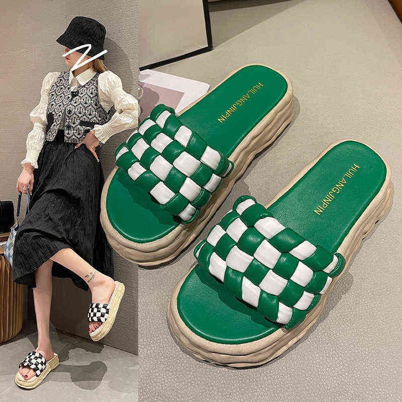 Korean Version Woven Plaid Net Red Thick Bottom Cool Slippers Women 2022 Summer Muffin Bottom, Wear Flat Outside, White
Korean Version Woven Plaid Net Red Thick Bottom Cool Slippers Women 2022 Summer Muffin Bottom, Wear Flat Outside, White