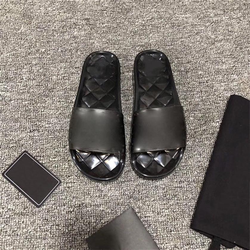 PVC lady sandal popular branded mens womens flat sandal High quality luxurys designers Ladies slide sandal 35-41 Wit274A
PVC lady sandal popular branded mens womens flat sandal High quality luxurys designers Ladies slide sandal 35-41 Wit274A