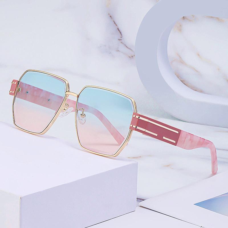 Sunglasses Fashion Stripe Leg Square For Women Vintage Irregular Green Pink Gradient Sun Glasses Female Elegant ShadesSunglasses
Sunglasses Fashion Stripe Leg Square For Women Vintage Irregular Green Pink Gradient Sun Glasses Female Elegant ShadesSunglasses
