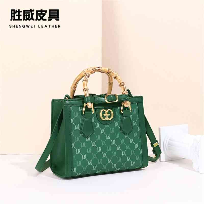 Purse bag women's trendy summer bamboo bag handbag large capacity simple one shoulder square bag Outlet4FVM, Green
Purse bag women's trendy summer bamboo bag handbag large capacity simple one shoulder square bag Outlet4FVM, Green