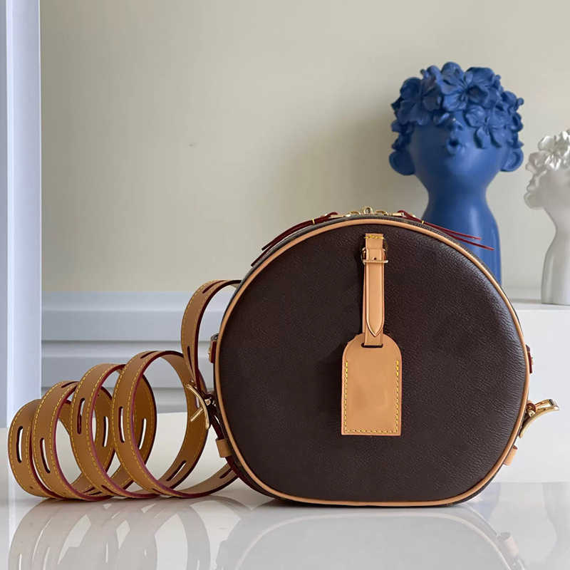 Vintage Soft Boite Chapeau Shoulder Crossbody Bags Round Cake Totes Women Phone Camera Clutch Bag Designer Handbags Real Cowhide Luxury Lady Purses Wallets, Add box 
Vintage Soft Boite Chapeau Shoulder Crossbody Bags Round Cake Totes Women Phone Camera Clutch Bag Designer Handbags Real Cowhide Luxury Lady Purses Wallets, Add box